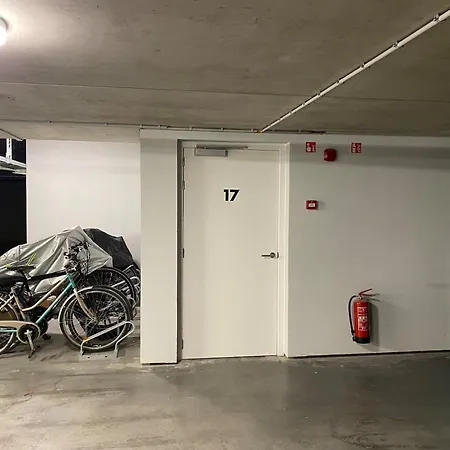 In Koksijde Near Golf Course, Cleaning Included 아파트 *