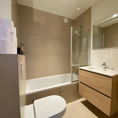 公寓 In Koksijde Near Golf Course, Cleaning Included