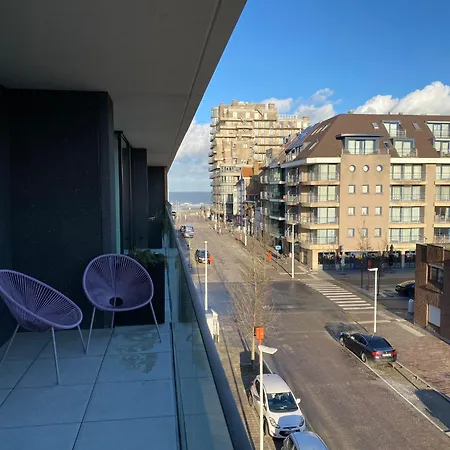 In Koksijde Near Golf Course, Cleaning Included